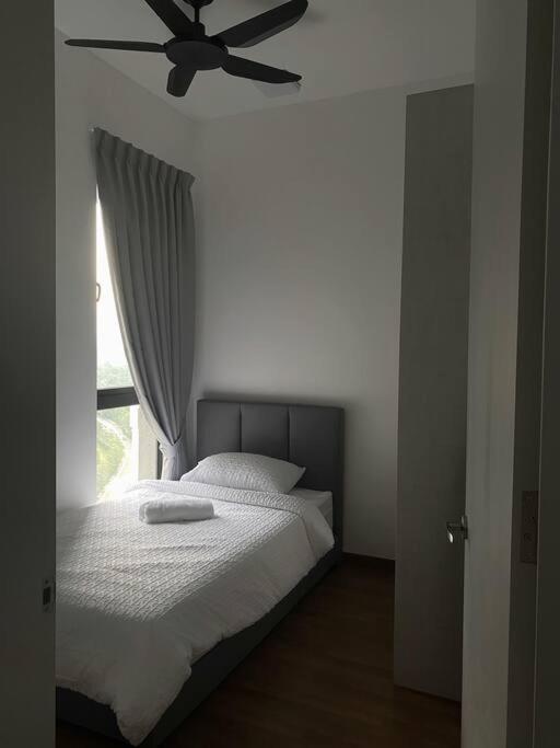 Izz Cozy Apartment